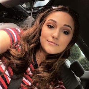 Meet your Posher, Blerta